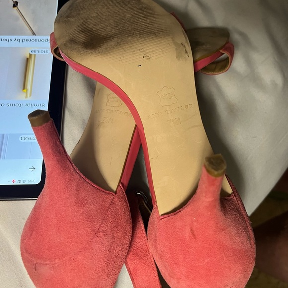 Really pretty coral suede ankle sandals - Picture 5 of 5